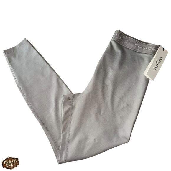 Calvin Klein Sport Performance Shorts Silver Gray Size S NWT Stretch Activewear - Picture 1 of 7